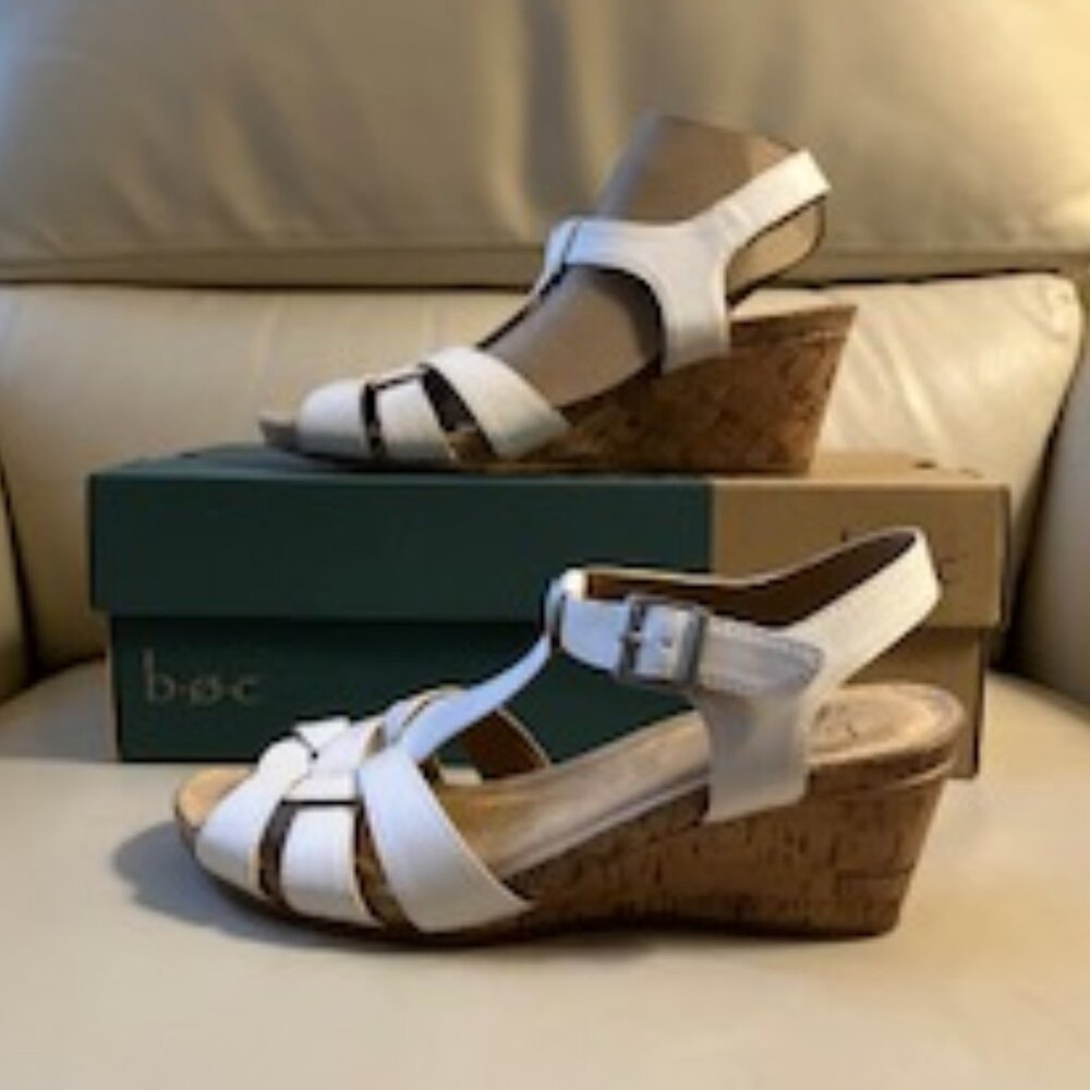 BOC Born Jaquet Womens Size 7M White Ankle T Strap Cork Wedge Sandals Shoes
